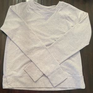 Lululemon Voyage Pullover in a heathered lilac/grey - size 6